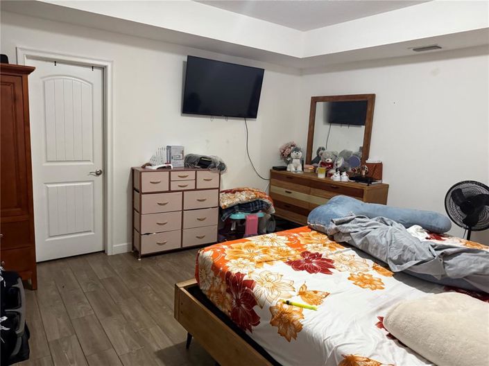 Image No.11-4 Bed Property for sale