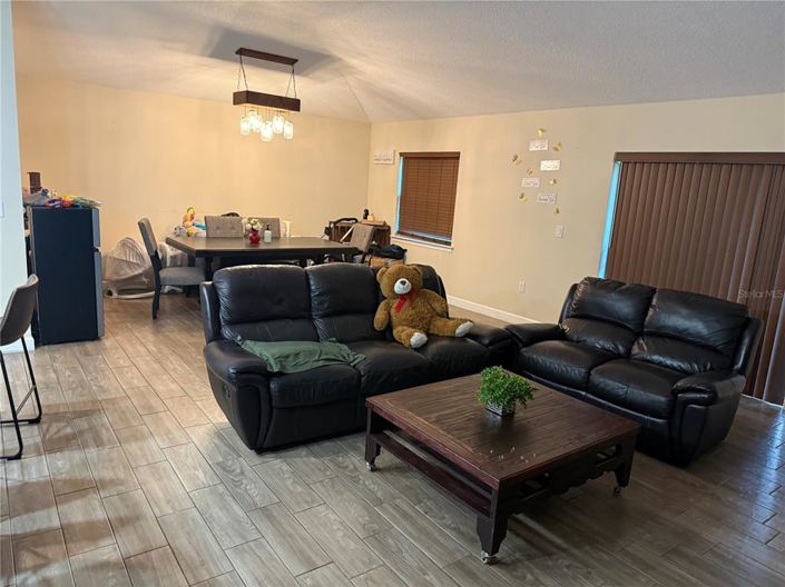 Image No.3-4 Bed Property for sale