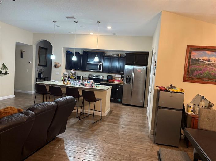 Image No.4-4 Bed Property for sale