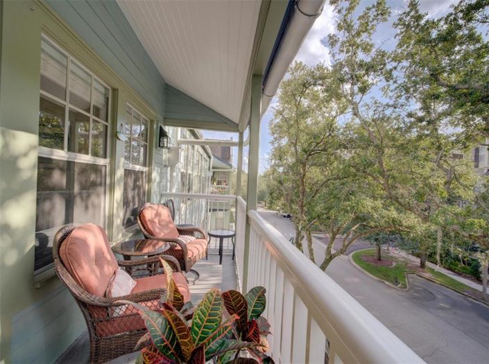 Image No.10-2 Bed Property for sale