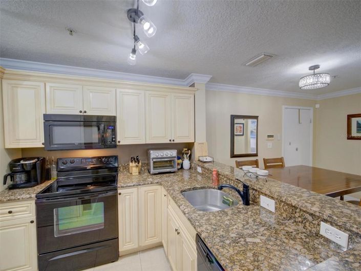 Image No.15-2 Bed Property for sale