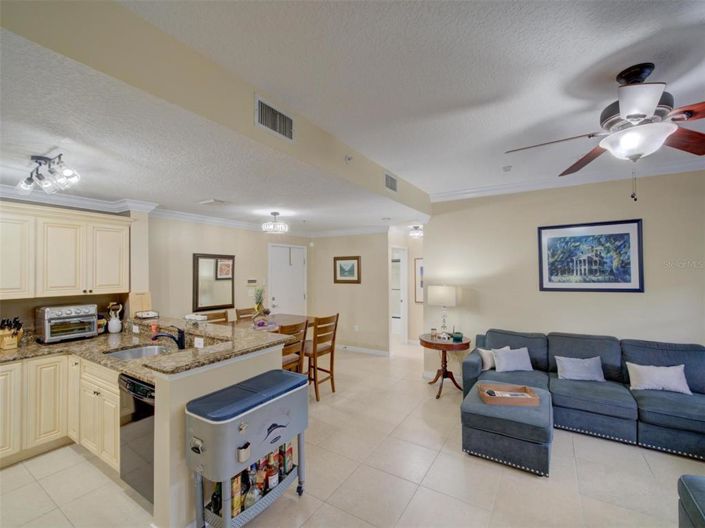 Image No.25-2 Bed Property for sale