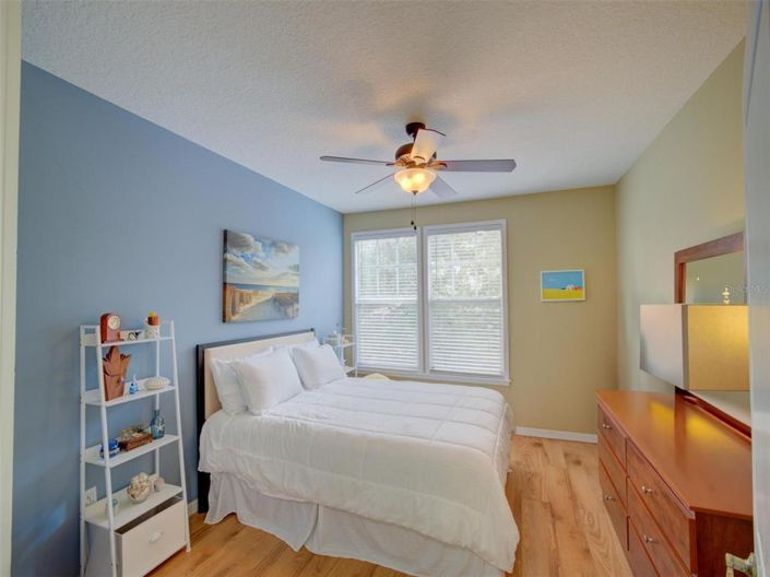 Image No.27-2 Bed Property for sale