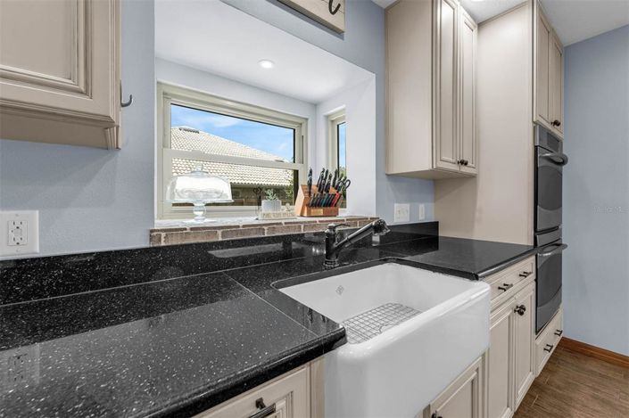 Image No.13-4 Bed Property for sale