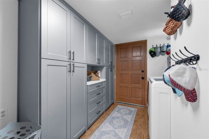 Image No.19-4 Bed Property for sale