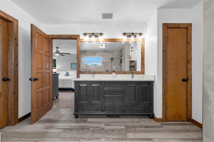 Image No.21-4 Bed Property for sale