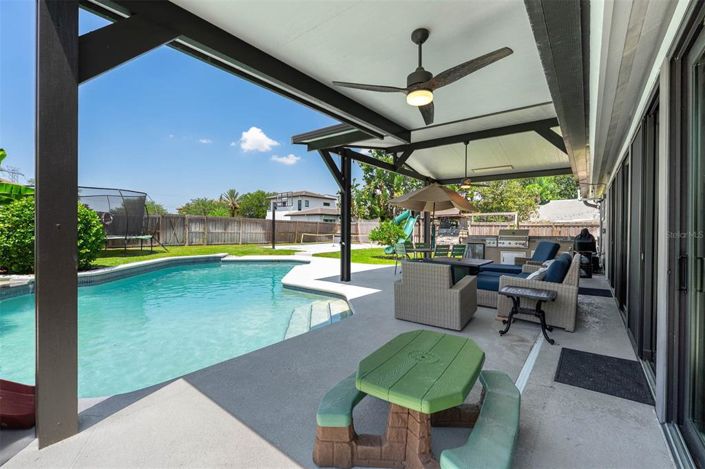 Image No.37-4 Bed Property for sale