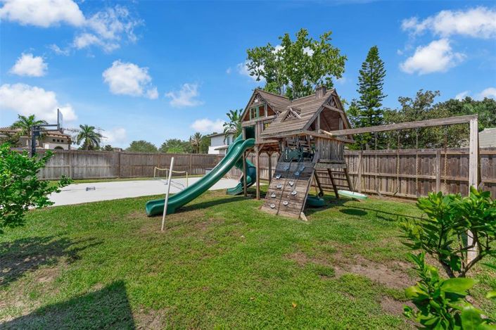 Image No.41-4 Bed Property for sale