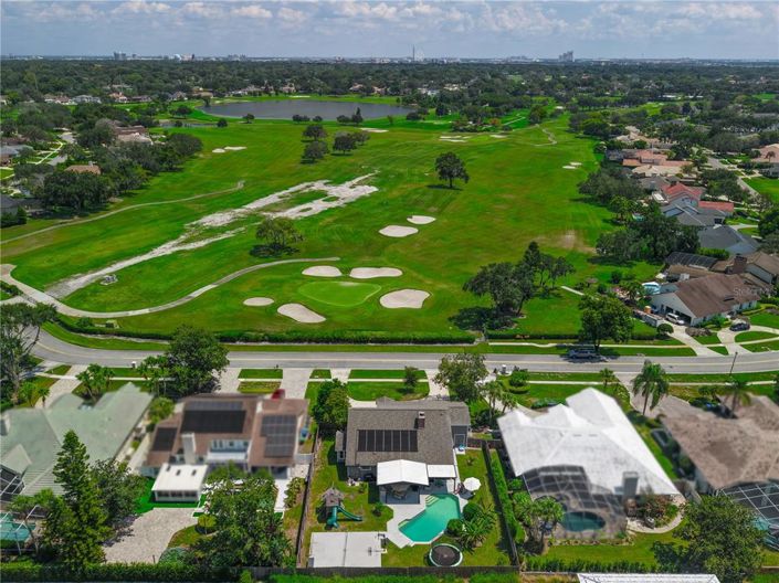 Image No.43-4 Bed Property for sale