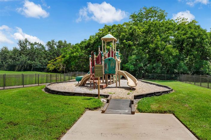 Image No.48-4 Bed Property for sale