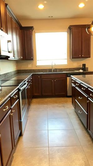 Image No.11-4 Bed Property for sale