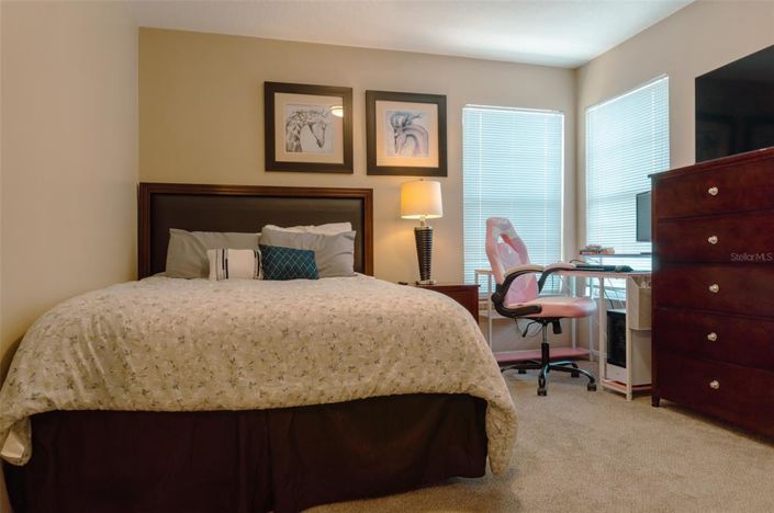 Image No.16-5 Bed Property for sale