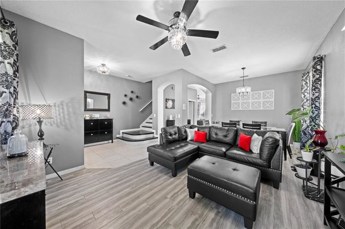 Image No.9-Propriété de 5 chambres à vendre à Kissimmee