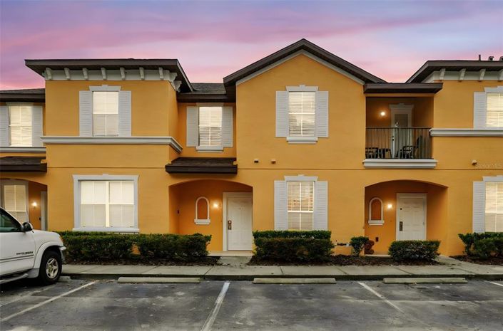 Image No.1-4 Bed Townhouse for sale