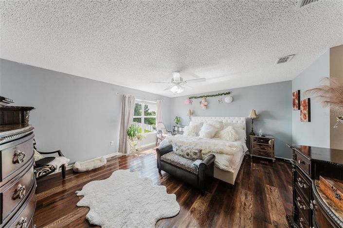 Image No.22-Propriété de 4 chambres à vendre à Kissimmee