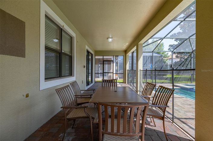 Image No.50-5 Bed Property for sale