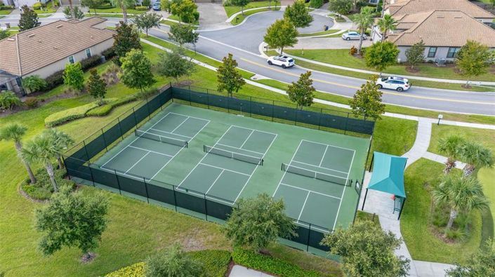 Image No.70-5 Bed Property for sale