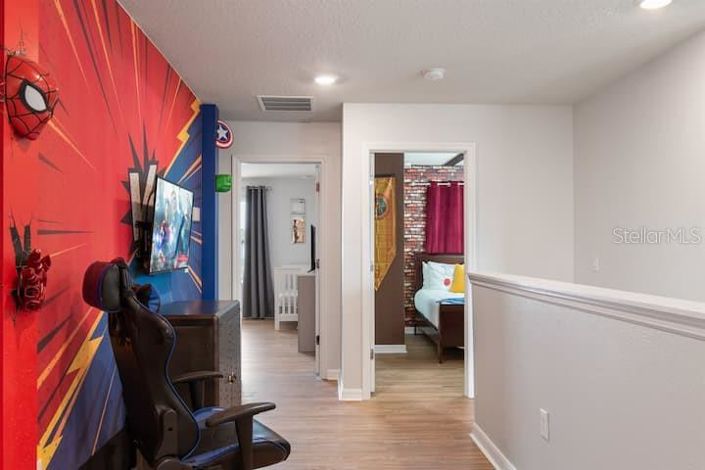 Image No.28-5 Bed Property for sale