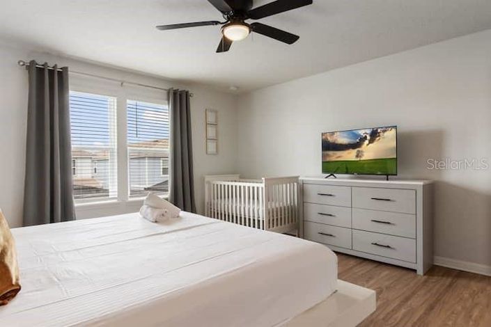 Image No.43-5 Bed Property for sale