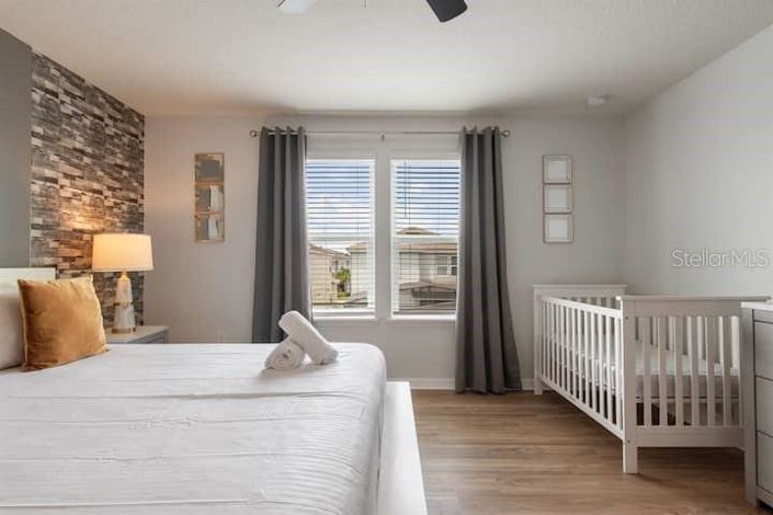 Image No.44-5 Bed Property for sale