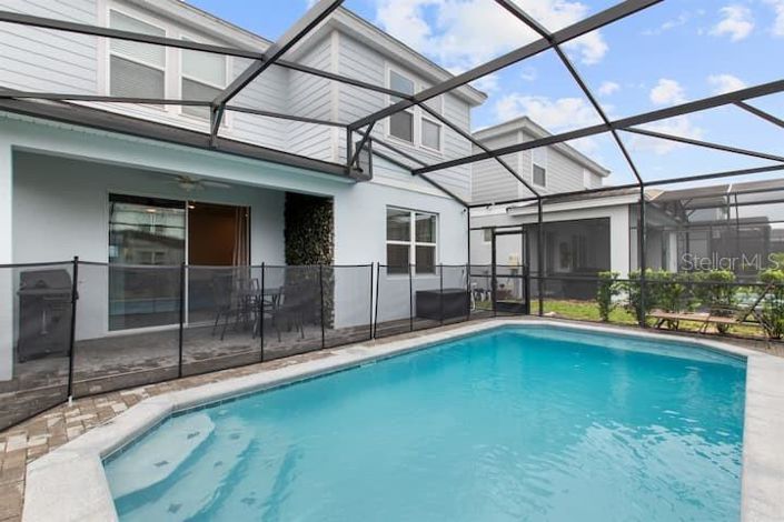 Image No.51-5 Bed Property for sale