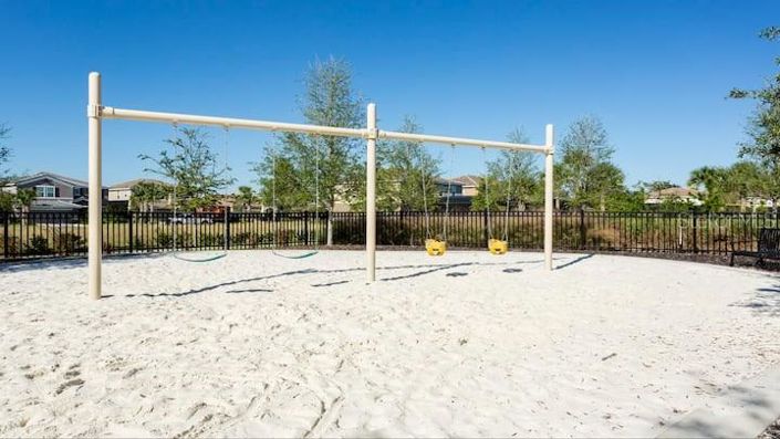 Image No.58-5 Bed Property for sale