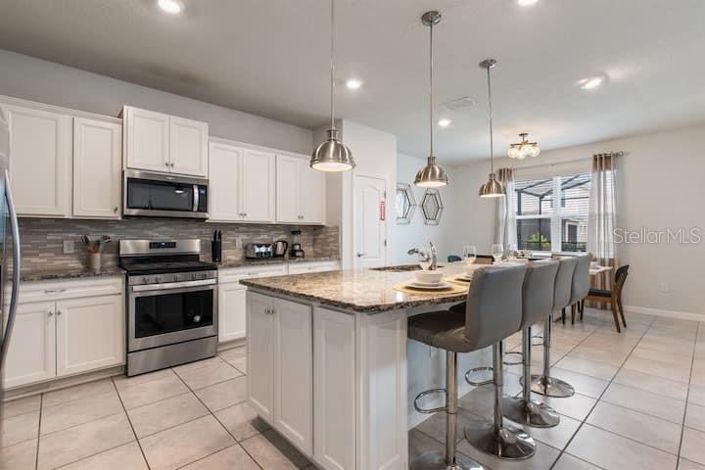 Image No.7-5 Bed Property for sale