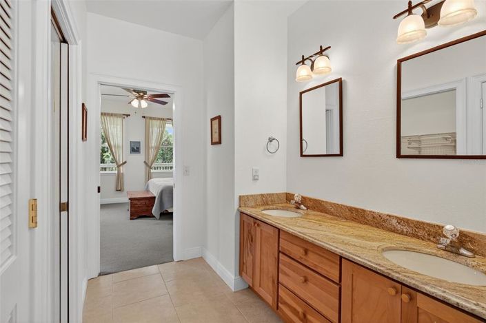 Image No.13-3 Bed Property for sale