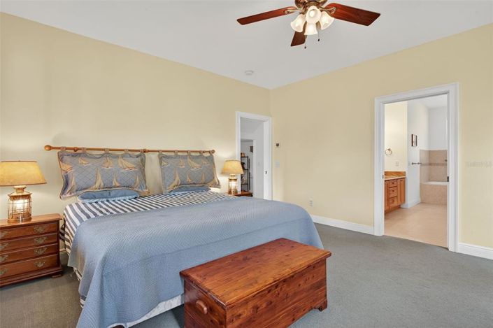 Image No.28-3 Bed Property for sale