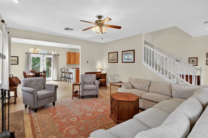 Image No.5-3 Bed Property for sale