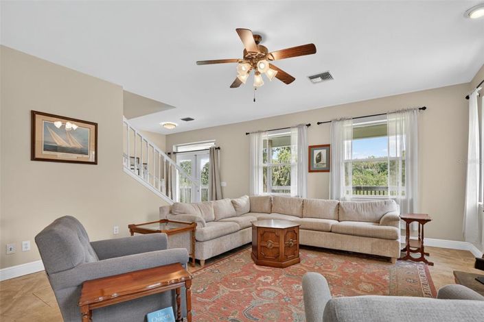 Image No.6-3 Bed Property for sale