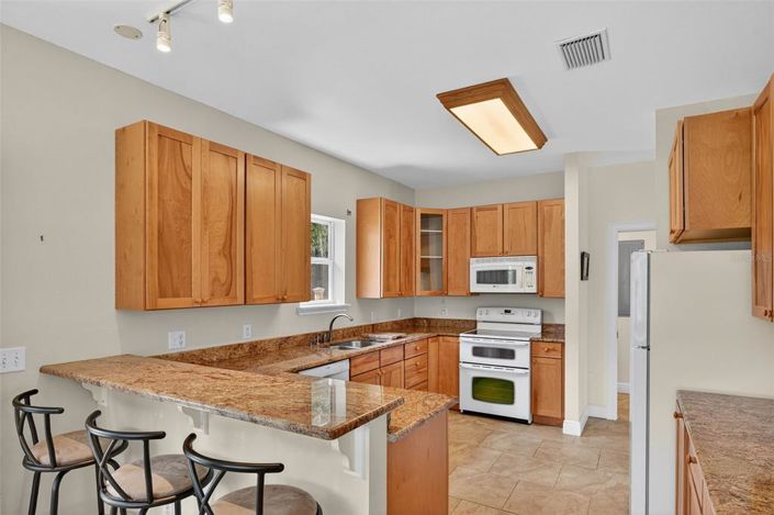 Image No.9-3 Bed Property for sale