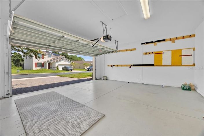 Image No.30-4 Bed Property for sale