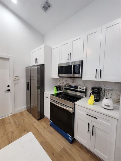 Image No.16-3 Bed Property for sale