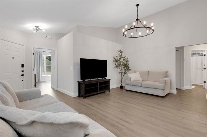 Image No.6-Propriété de 3 chambres à vendre à Davenport