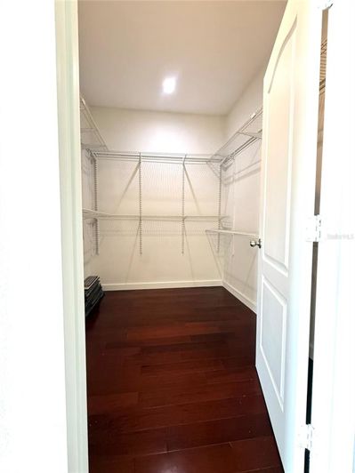 Image No.24-4 Bed Property for sale