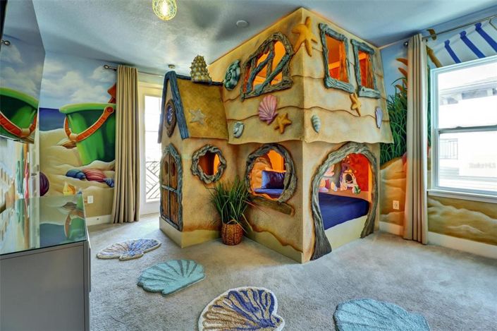 Image No.17-6 Bed Property for sale