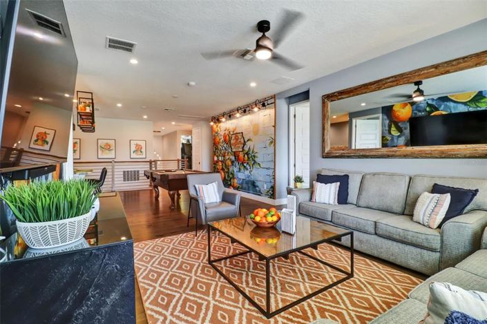 Image No.35-6 Bed Property for sale