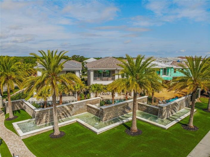 Image No.60-6 Bed Property for sale