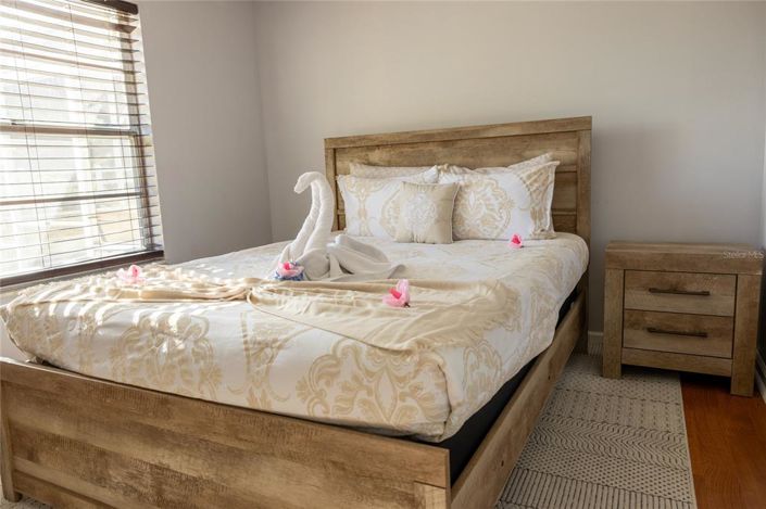 Image No.17-4 Bed Property for sale