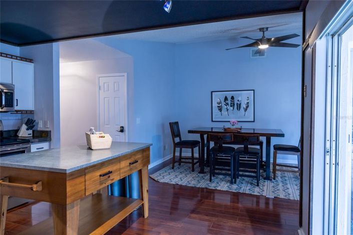 Image No.20-4 Bed Property for sale