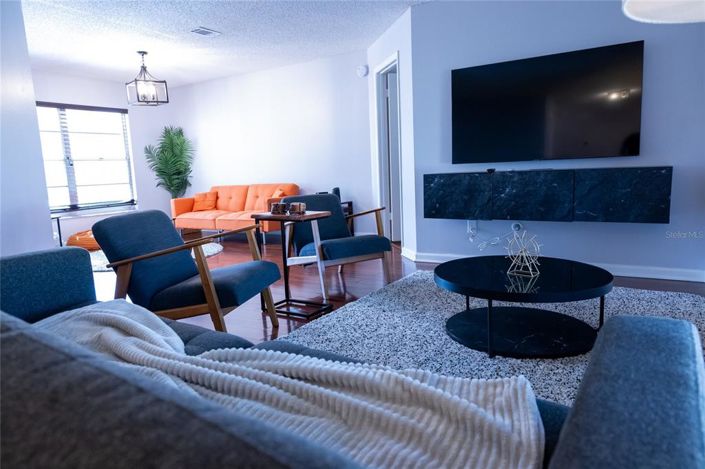 Image No.6-4 Bed Property for sale