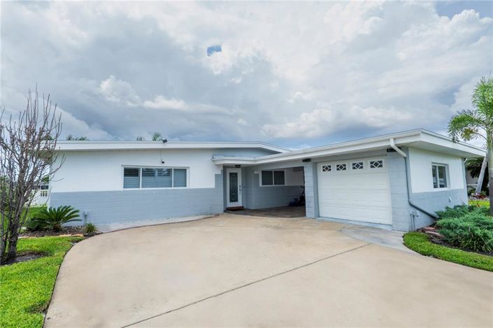 Image No.15-4 Bed Property for sale