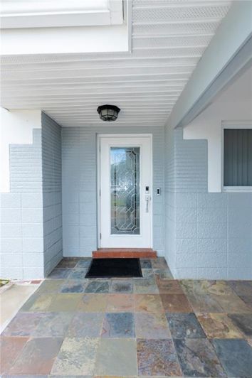 Image No.16-4 Bed Property for sale