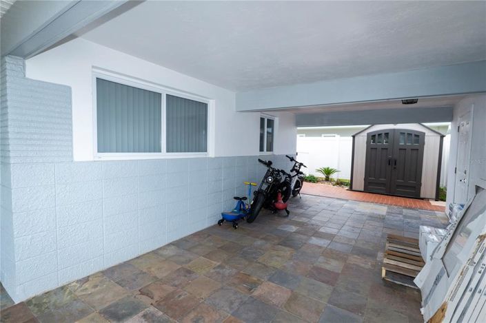 Image No.17-4 Bed Property for sale