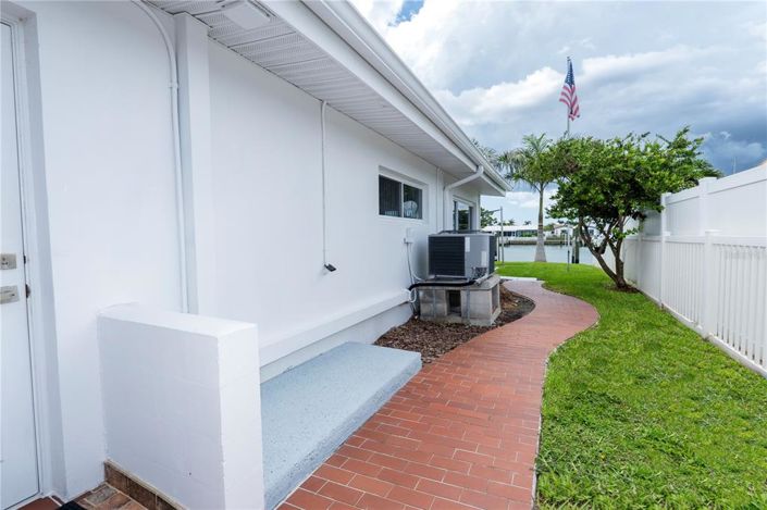 Image No.21-4 Bed Property for sale