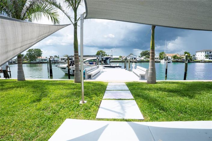 Image No.30-4 Bed Property for sale