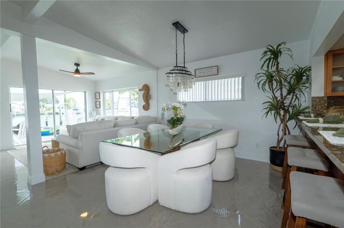 Image No.37-4 Bed Property for sale