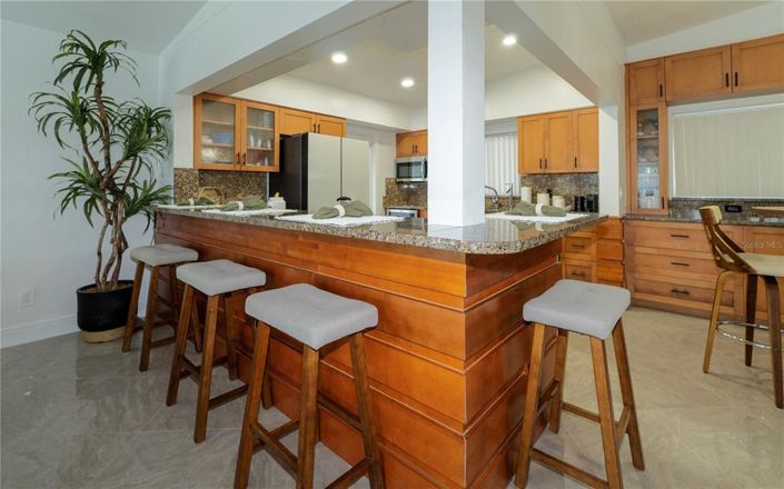 Image No.44-4 Bed Property for sale