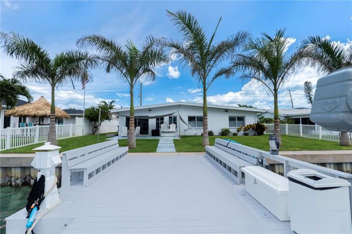 Image No.5-4 Bed Property for sale